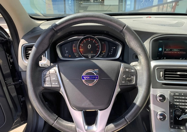 Volvo S60 cena 78900 przebieg: 66710, rok produkcji 2017 z Lubsko małe 277